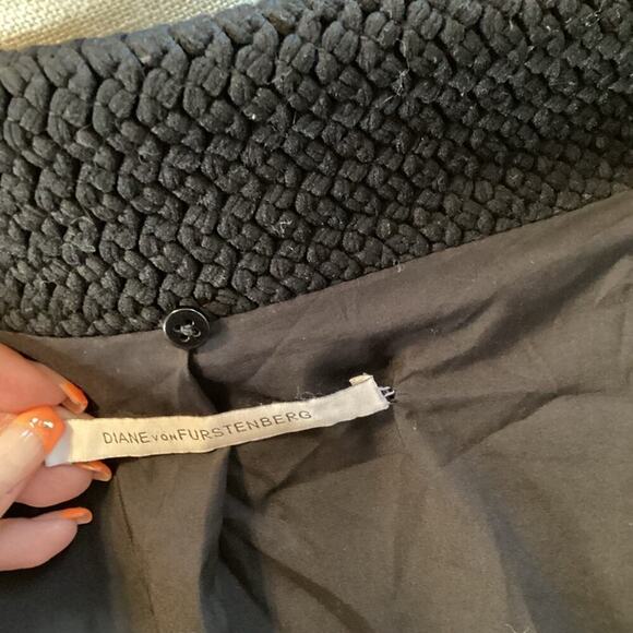 DIANE VON FURSTENBERG BLACK LONG DRAPE COAT SIZE SMALL - Picture 8 of 8